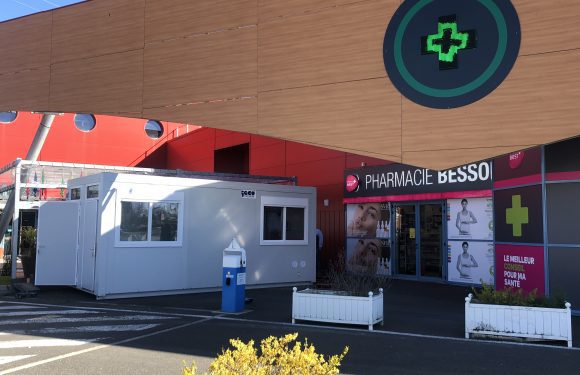 Pharmacie Besson : Un algeco sanitaire en place !